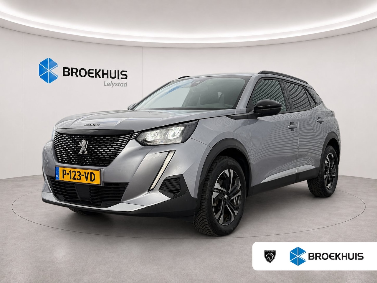 Peugeot 2008 - 1.2 PURETECH 100PK ALLURE PACK / NAVI / CLIMA / LED / PDC / 17" LMV / CAMERA / TREKHAAK / - AutoWereld.nl