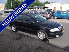 Skoda Octavia Combi - 1.6 Ambiente