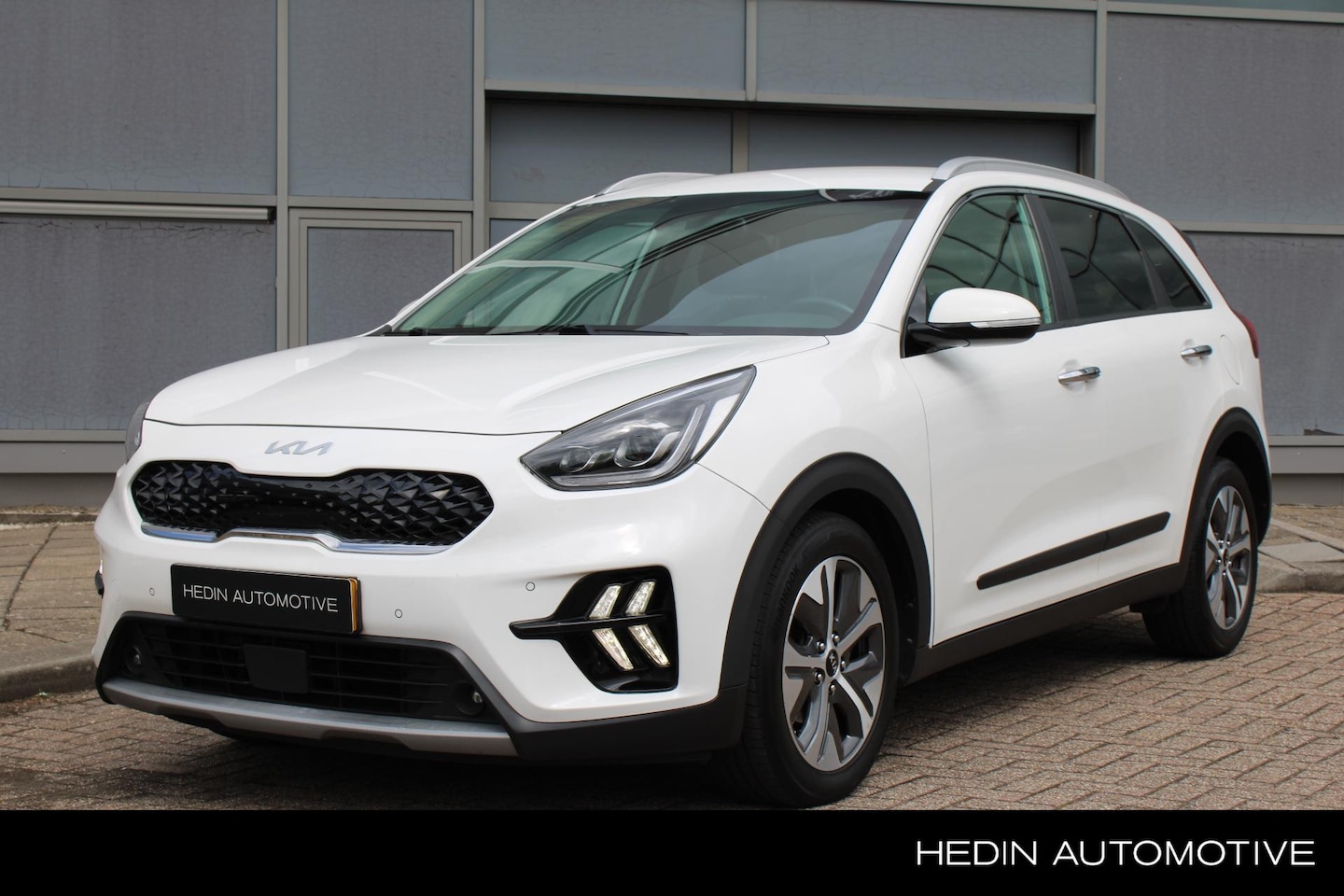 Kia Niro - 1.6 GDi Hybrid DynamicPlusLine l Stoelverwarming l Stuurverwarming l Privacy-glass l Navig - AutoWereld.nl