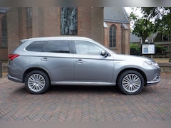 Mitsubishi Outlander - 2.4 DOHC MIVEC PHEV 240pk 4WD Aut Intense 49.000 KM