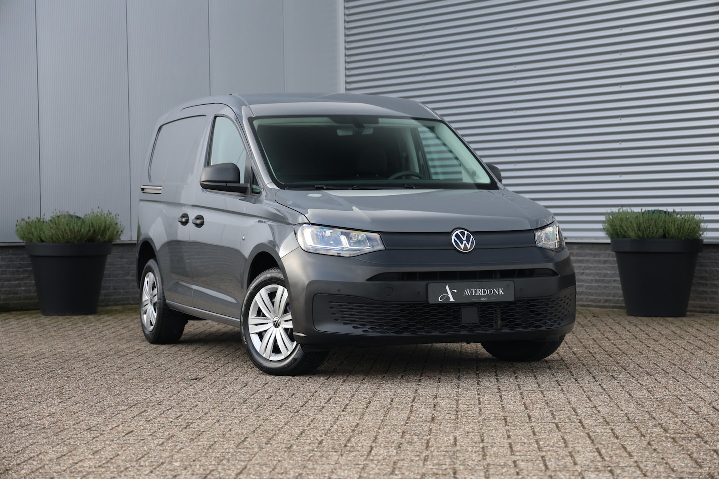 Volkswagen Caddy Cargo - 1.5 TSI Benzine Carplay|PDC V+A|Stoelvw|4s Band - AutoWereld.nl
