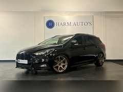 Ford Focus Wagon - 2.0 ST 250PK Navi / Xenon / CAM / Cruise / PDC / Winterpakket
