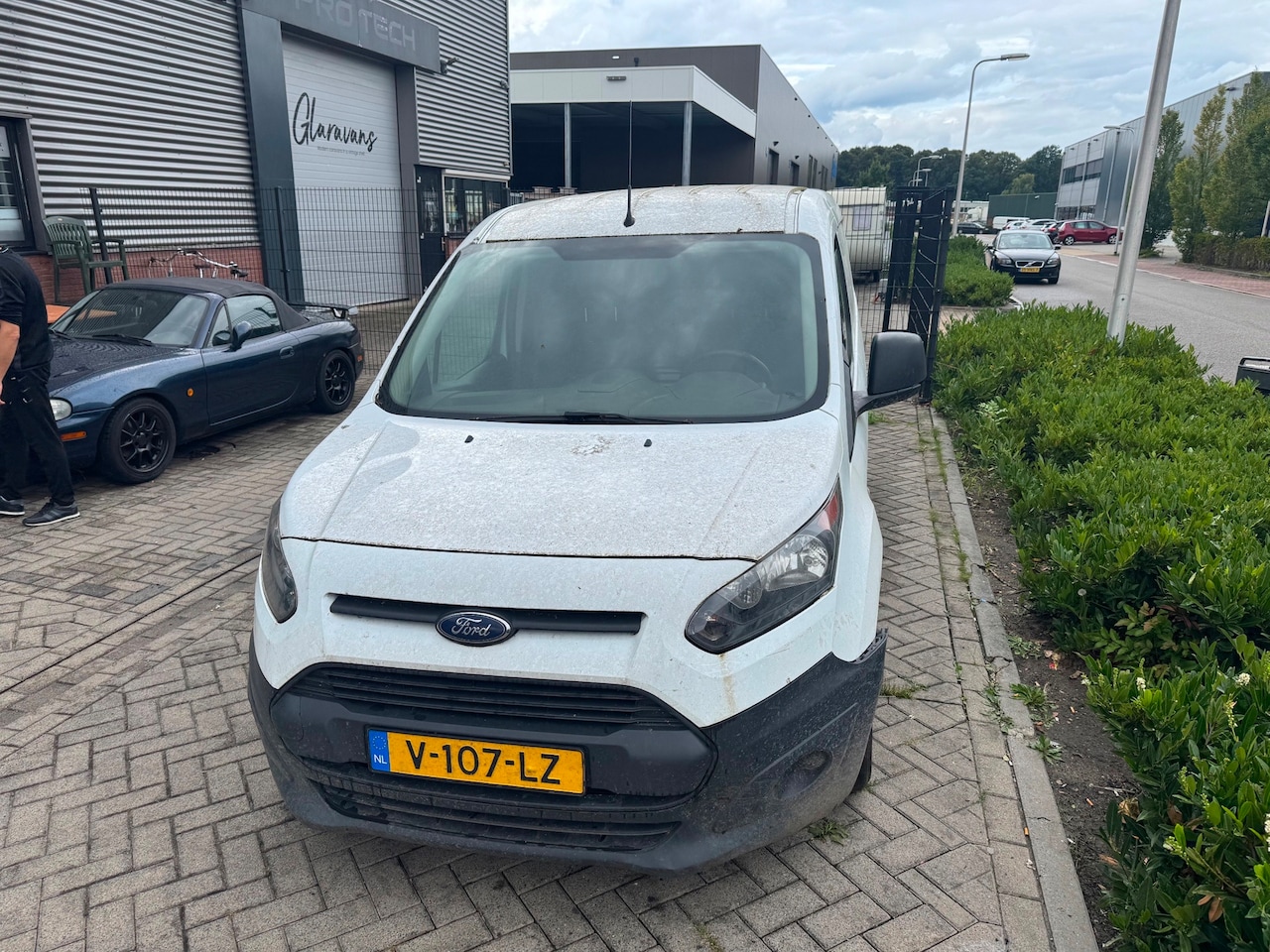 Ford Transit Connect - 1.5 TDCI L2 Economy Edition RIEM GEKNAPT - AutoWereld.nl