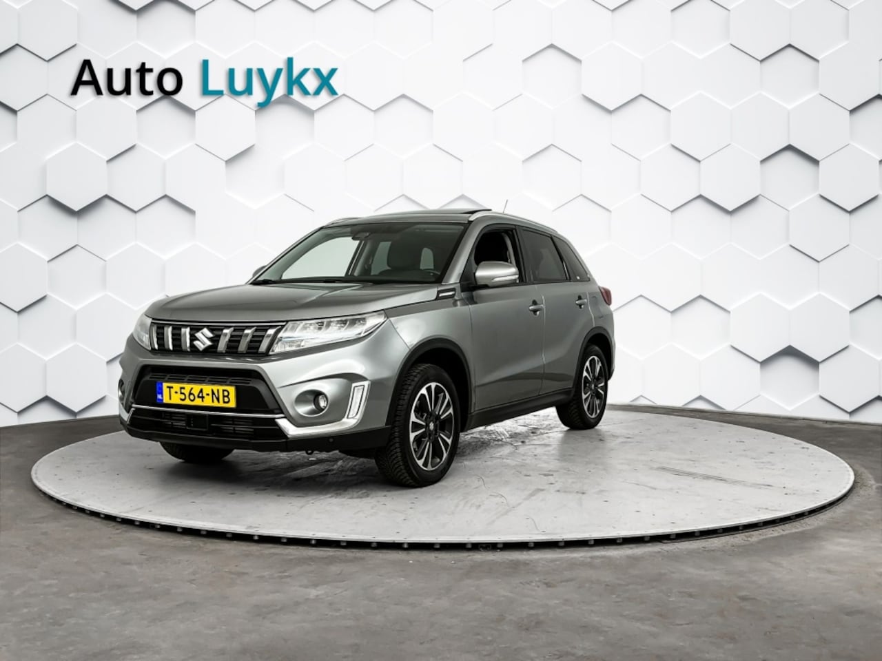 Suzuki Vitara - 1.4 Boosterjet Style Smart Hybrid Automaat | Panoramadak | Lederen Bekleding | Trekhaak - AutoWereld.nl