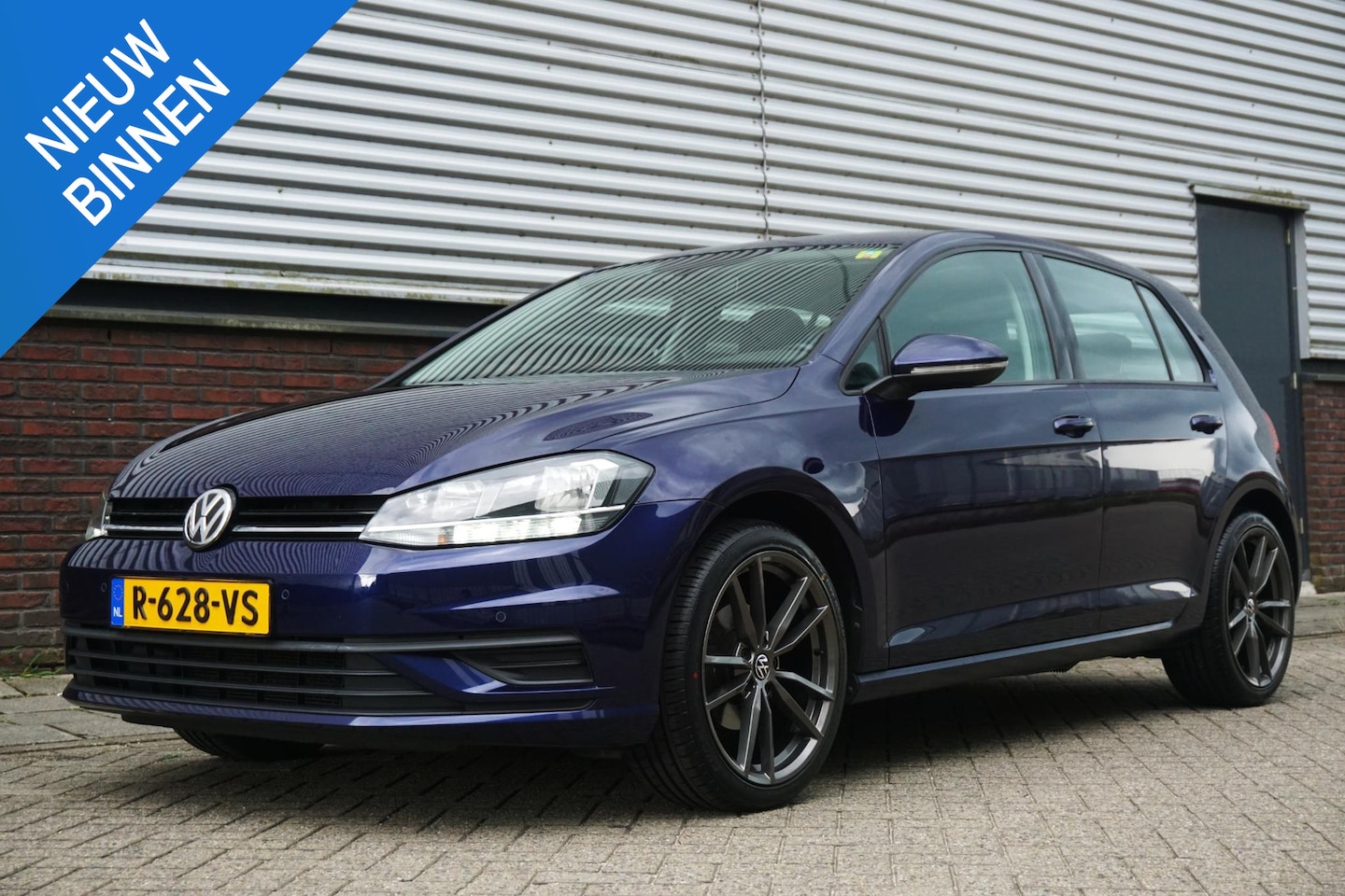Volkswagen Golf - 1.0 TSI 115PK/Camera/18Inch.LMV.Nieuw!/CARPLAY. - AutoWereld.nl