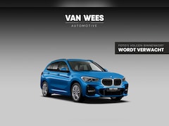 BMW X1 - xDrive25e High Executive M sport | 1e eigenaar | Dealer onderhouden | Panoramadak | Apple