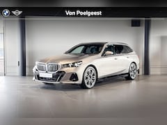 BMW 5-serie Touring - 550e xDrive | M Sport | Glazen Panoramadak | Bowers & Wilkins | Comfort Access | Trekhaak