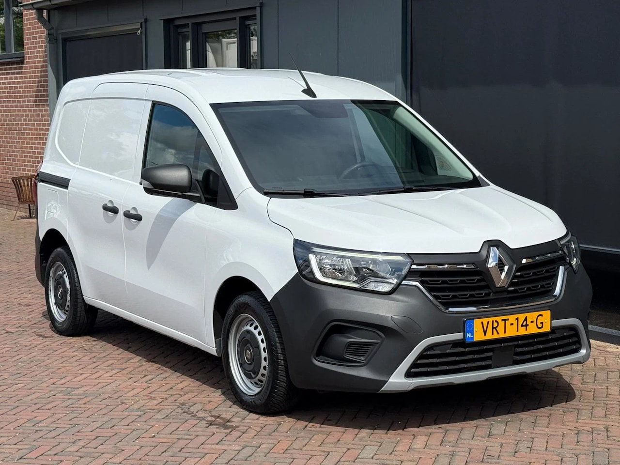 Renault Kangoo - 1.5 dCi 75pk Luxe L1 Airco Leer PDC 08/2026 Beurt gehad - AutoWereld.nl