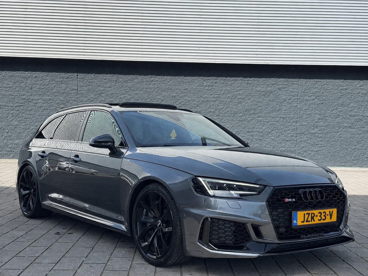 Audi A4 Avant - 2.9 TFSI RS 4 quattro CERAMIC/PANO/FULL OPTION - AutoWereld.nl