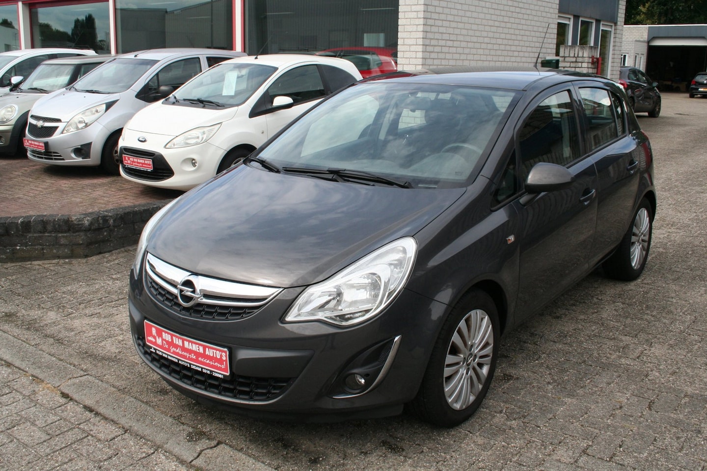 Opel Corsa - 1.2-16V Design Edition 1.2-16V Design Edition - AutoWereld.nl