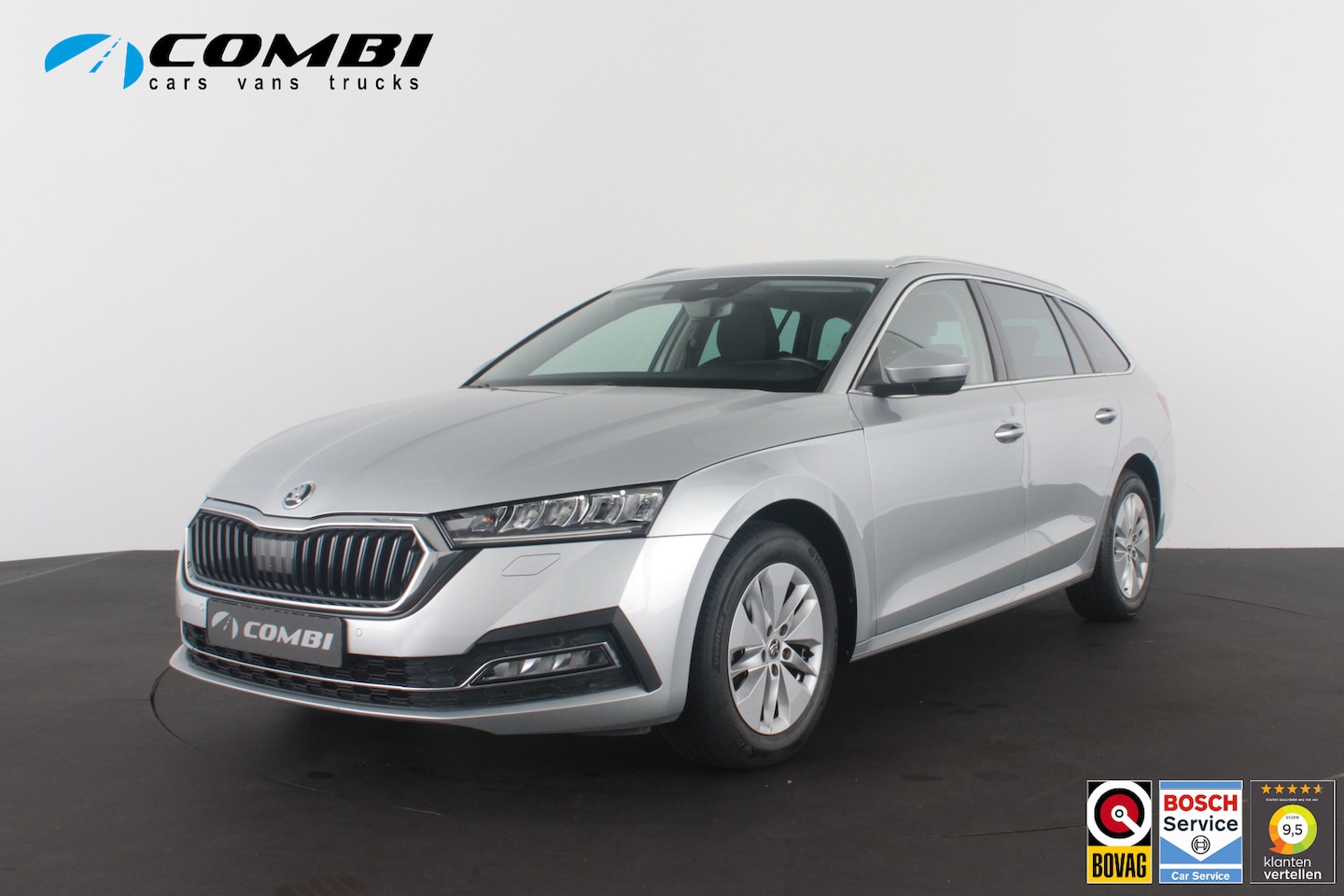 Skoda Octavia Combi - 1.0 TSI Business Edition > Camera/Trekhaak/Sfeerverlichting/Keyless - AutoWereld.nl