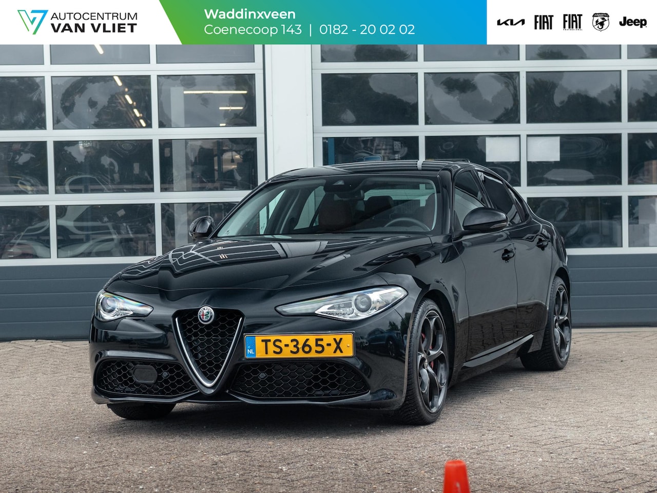 Alfa Romeo Giulia - 2.0T Super | Veloce Pack | 19" | BSM | Adapt. Cruise | Xenon | Apple Carplay | PDC | Flipp - AutoWereld.nl