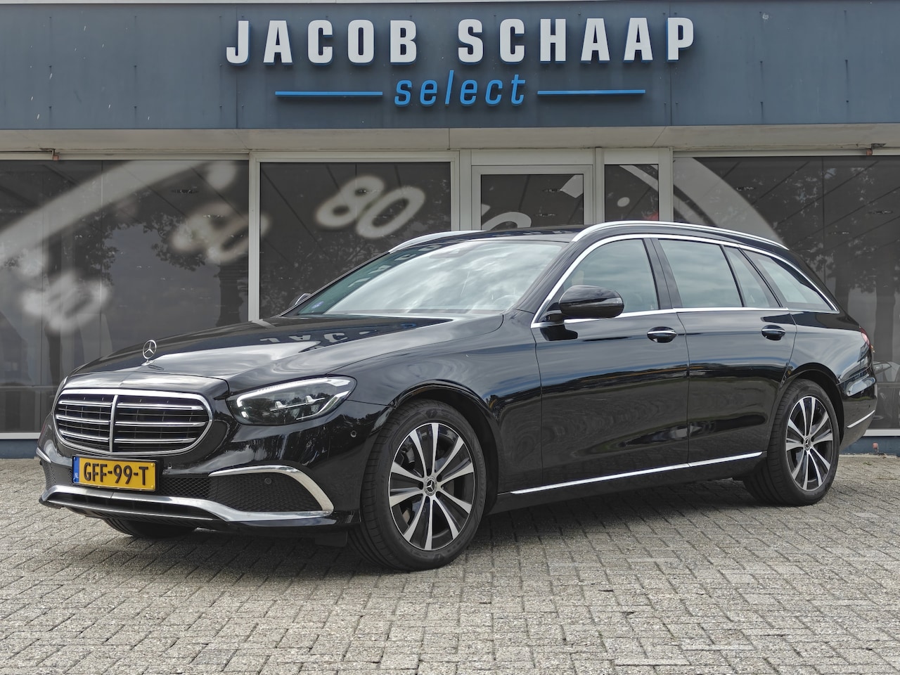 Mercedes-Benz E-klasse Estate - 300e AMG Line / Keyless / Burmester / LED / Camera / - AutoWereld.nl