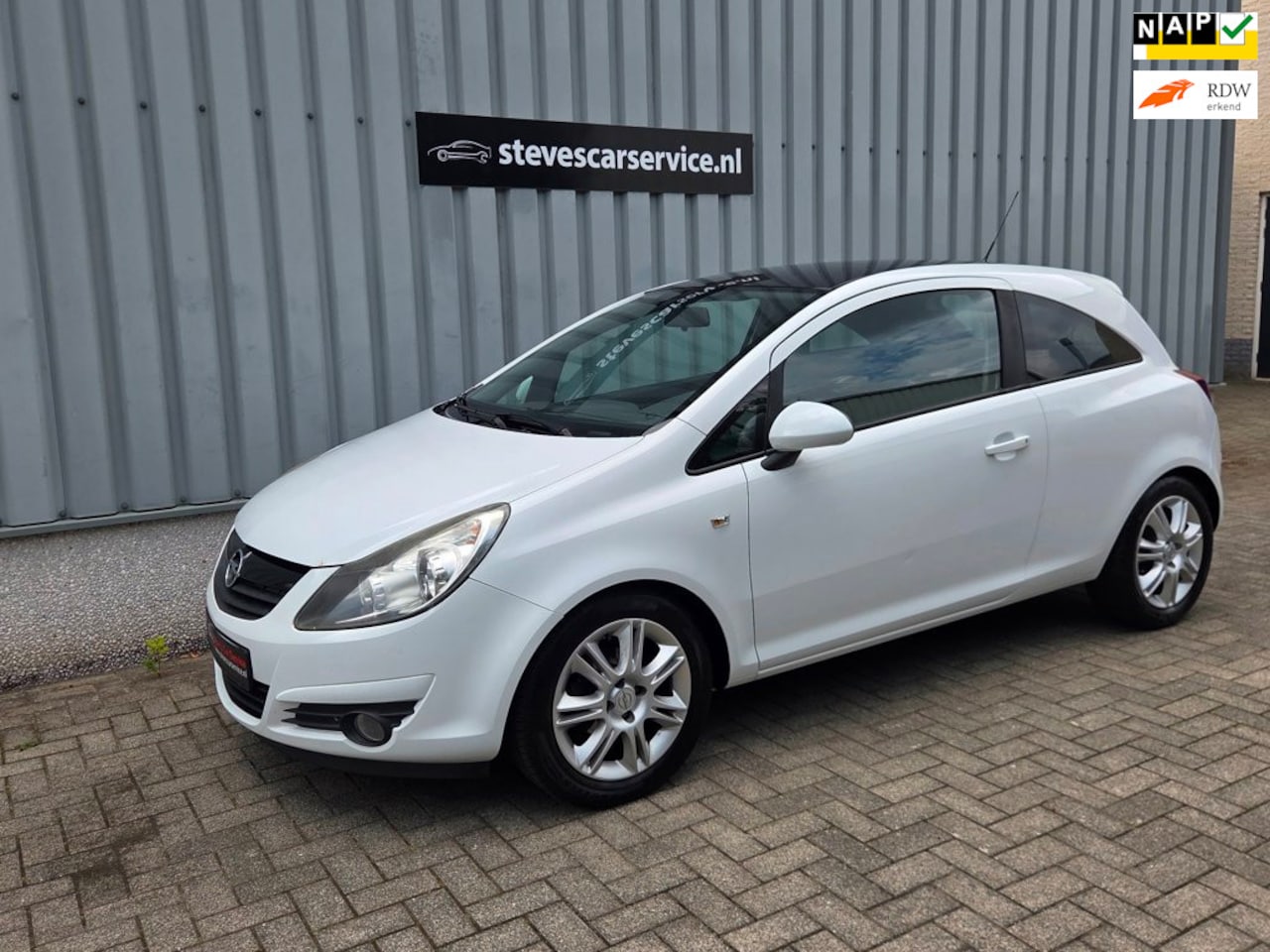 Opel Corsa - 1.4-16V Color Edition 1.4-16V Color Edition - AutoWereld.nl