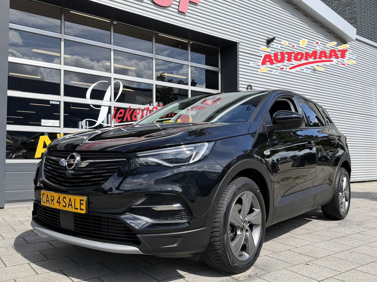 Opel Grandland X - 1.2 Turbo Elegance AUTOMAAT - Navigatie / Apple CarPlay I Airco I LED I PDC I Sport velgen - AutoWereld.nl