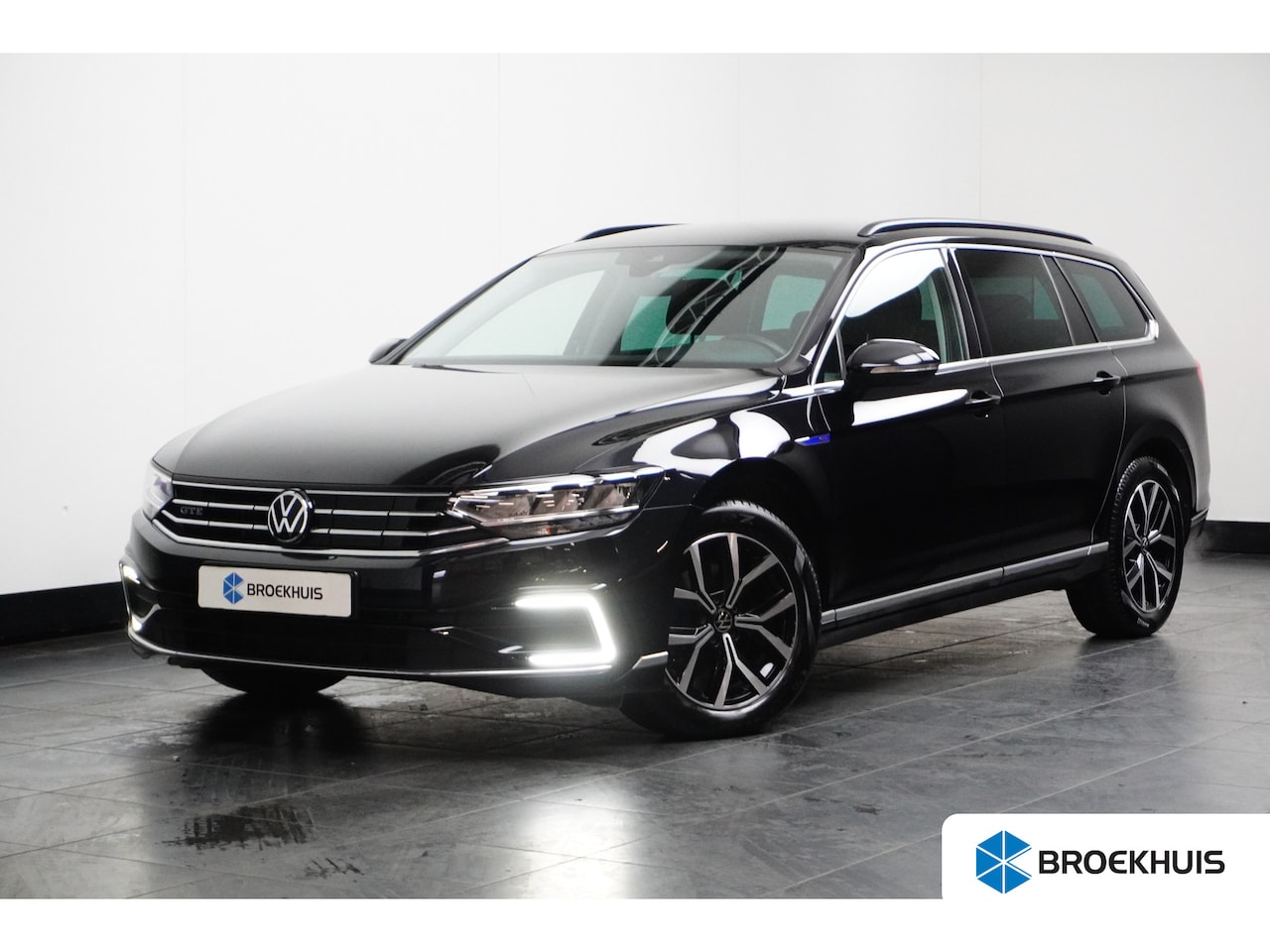 Volkswagen Passat Variant - 1.4 eHybrid 204 pk 6-DSG | Navigatie | Stoel/Stuurverwarming | Adaptieve Cruise | Camera | - AutoWereld.nl