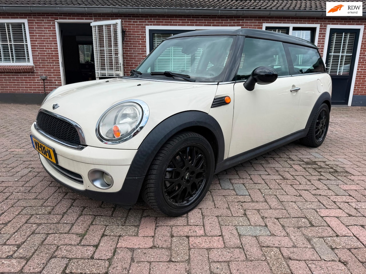MINI Clubman - 1.6 Cooper Nieuwe APK - AutoWereld.nl