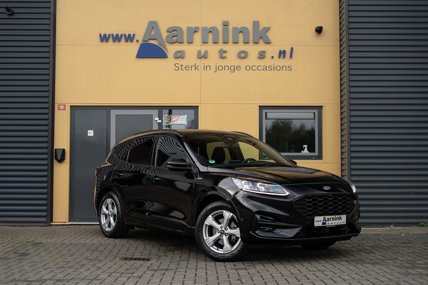 Ford Kuga - 1,5 150 pk ST-Line X, driverpack, winterpack, B&O sound, trekhaak, lederen bekleding - AutoWereld.nl