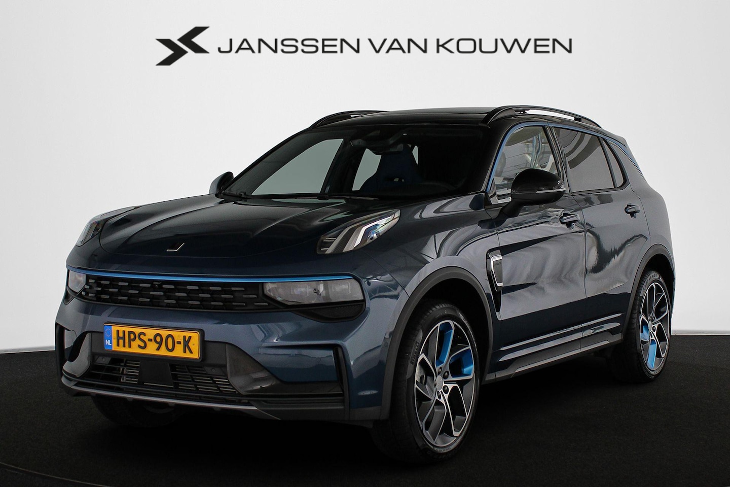 Lynk & Co 01 - 1.5 PHEV Panoramadak Stuur-Stoelverwarming 360-Camera - AutoWereld.nl