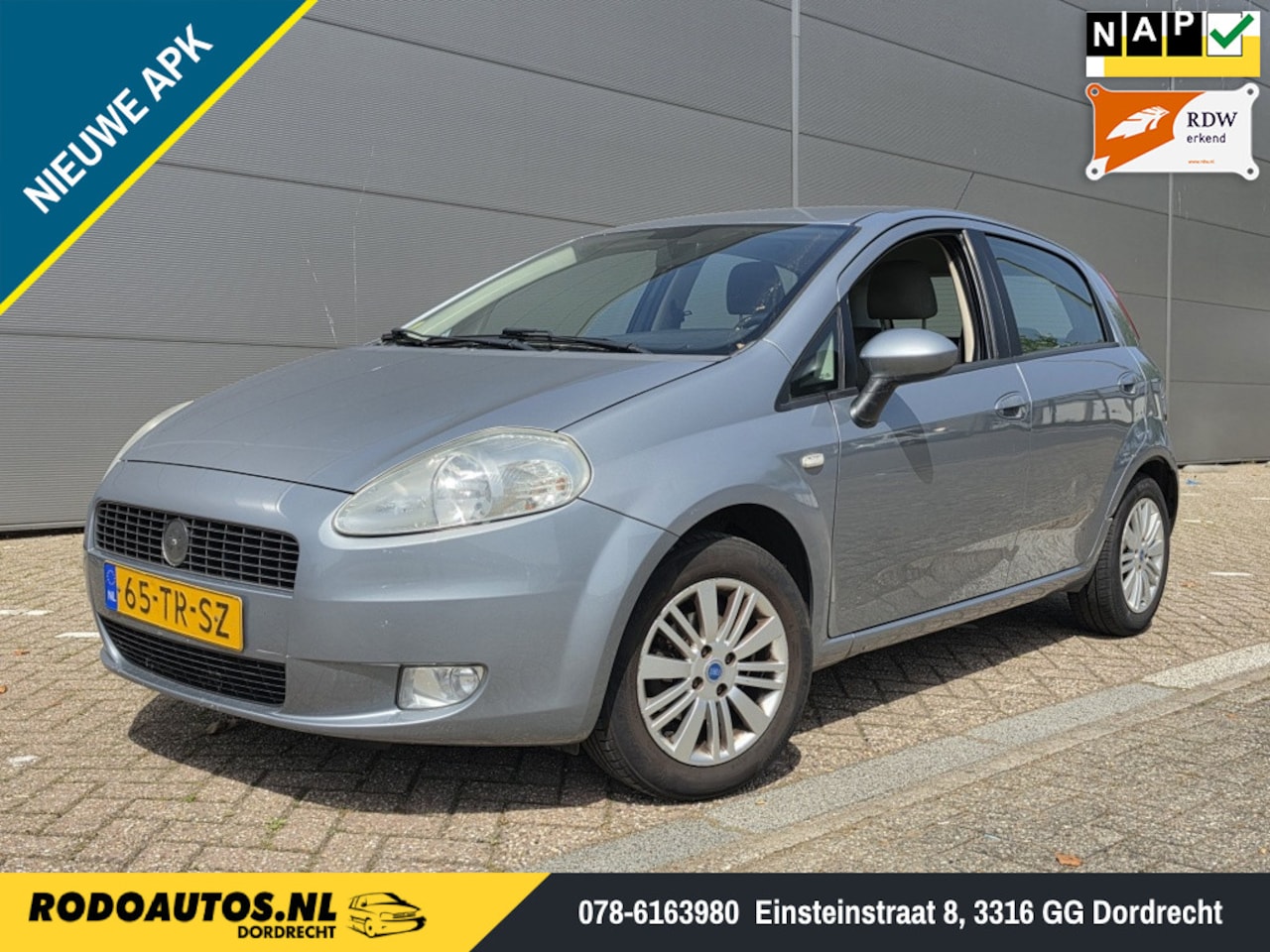 Fiat Grande Punto - 1.4 Ed. Blue & Me 5Drs Airco Nw APK ✅ - AutoWereld.nl