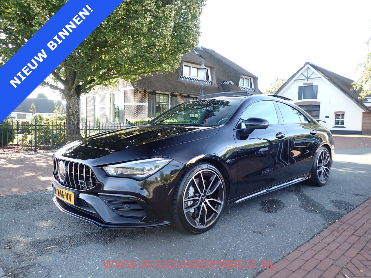 Mercedes-Benz CLA-Klasse - AMG 35 4MATIC Coupé / SFEERVERLICHTING / HEAD-UP / BURMESTER / CARPLAY / CAMERA - AutoWereld.nl