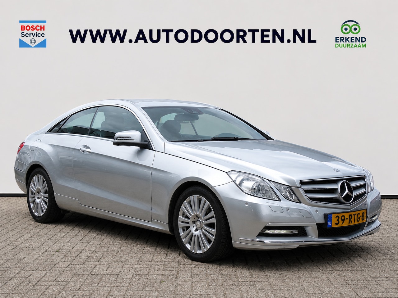 Mercedes-Benz E-klasse Coupé - 250 CGI Avantgarde|Trekhaak|Stoelverw.|Navi|Leder - AutoWereld.nl