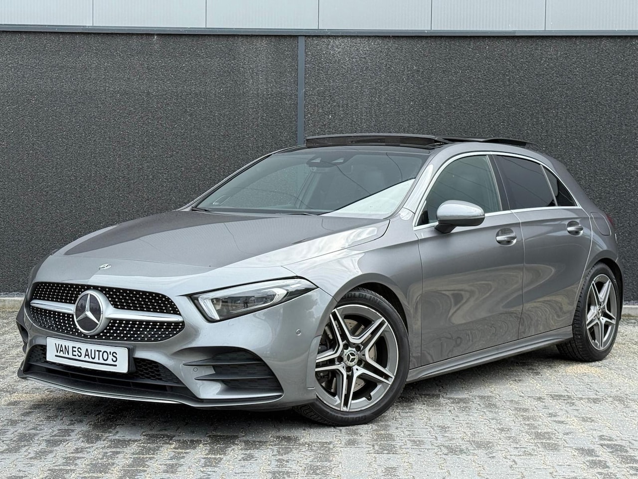 Mercedes-Benz A-klasse - 250 AMG Pakket PANO|MULTIBEAM|HEADUP - AutoWereld.nl