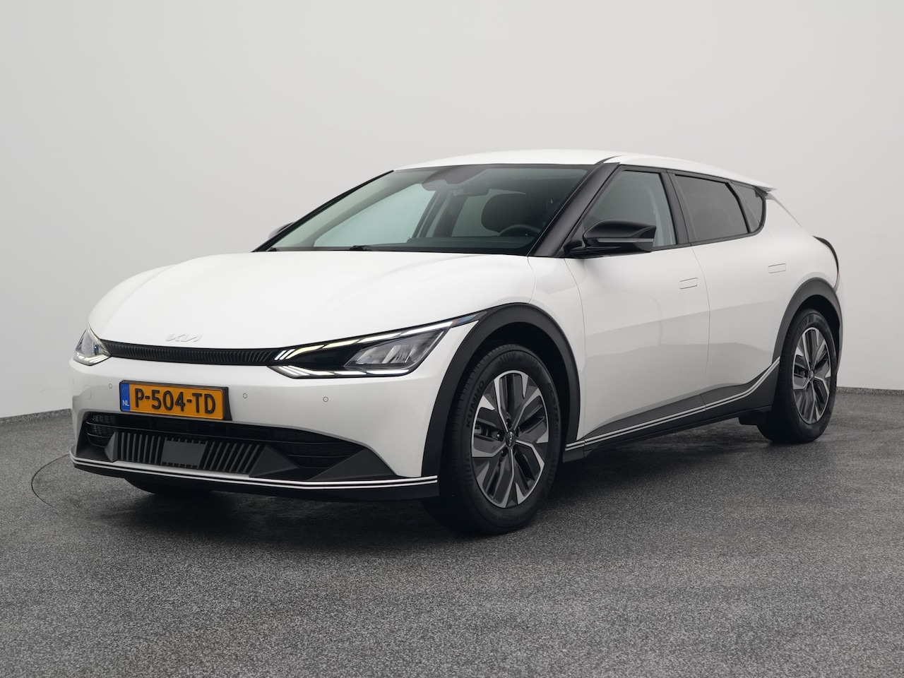 Kia EV6 - Air 58 kWh | ADAPTIVE | STOEL- EN STUURVERW. - AutoWereld.nl