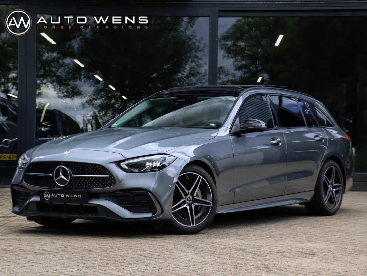 Mercedes-Benz C-klasse - 180 AMG Line Pano Wegkl.Trekhaak Sfeerverlichting - AutoWereld.nl