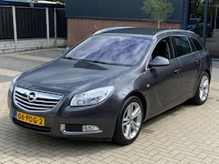 Opel Insignia Sports Tourer - 1.6 T 180 PK NAVI CRUISE CLIMA PDC TREKHAAK L.M. VELGEN ELEKTR PAKKET