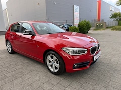 BMW 1-serie - 118i Corporate Lease High Executive|Stoelverw|Airco|Automaat