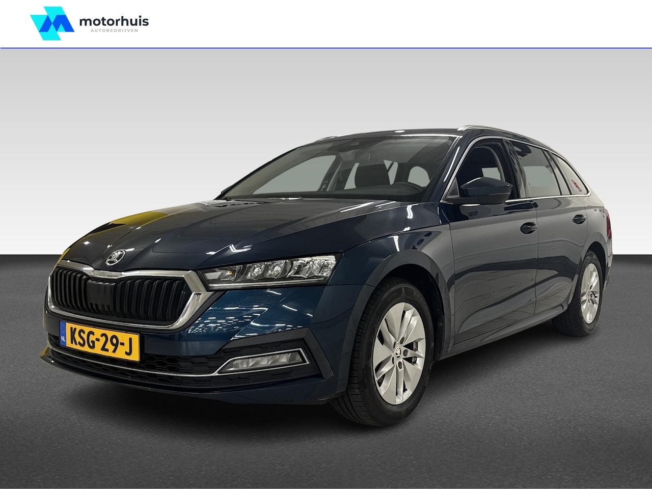 Skoda Octavia Combi - 1.5 TSI First Edition | Apple Carplay/Android Auto|telefoonintegratie premium | Brake Assi - AutoWereld.nl