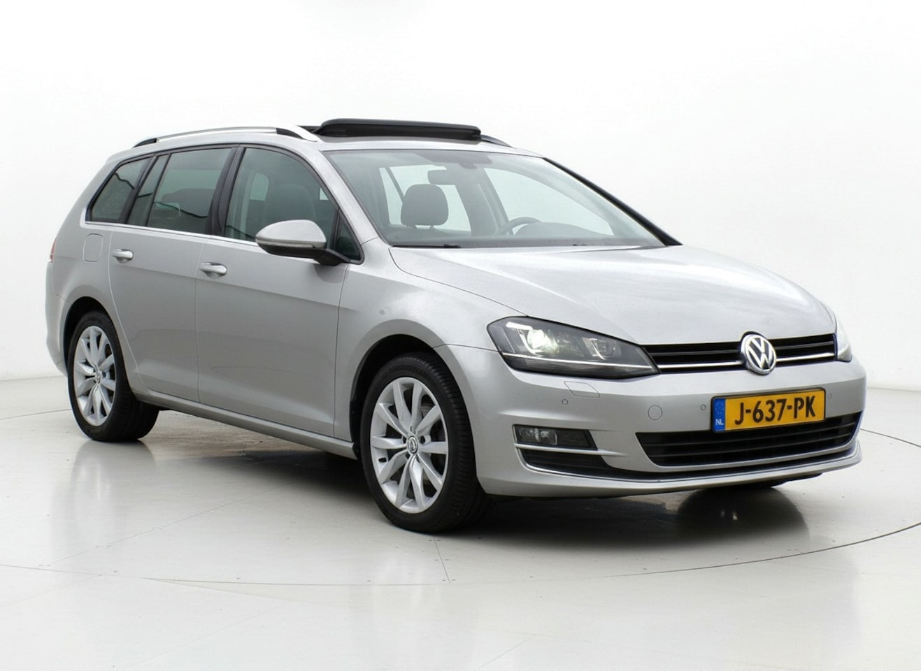 Volkswagen Golf Variant - 1.4 TSI Highline|Xenon|Pano|Cruise - AutoWereld.nl