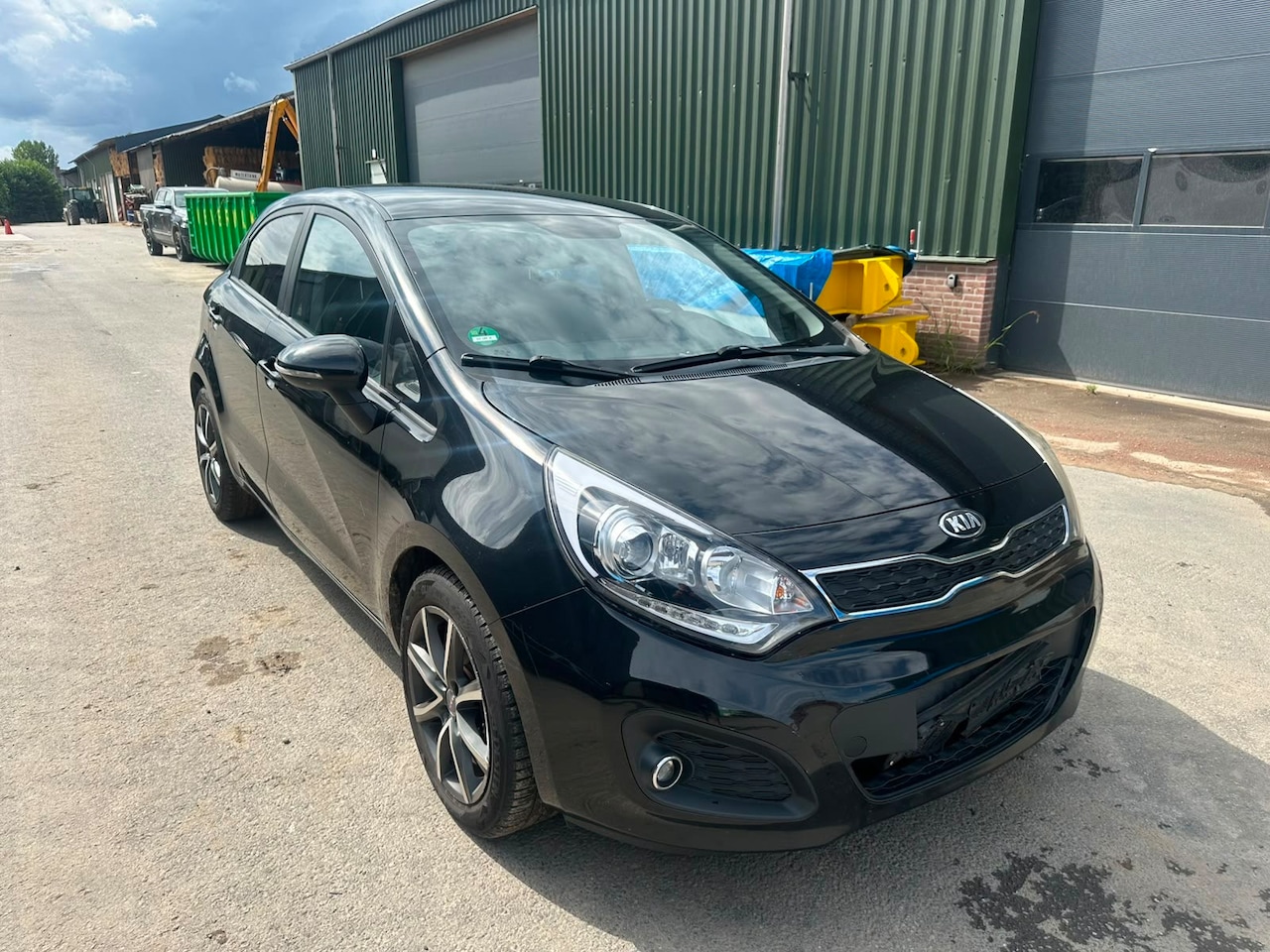Kia Rio - 1.2 CVVT Plus Pack *lichte schade* - AutoWereld.nl