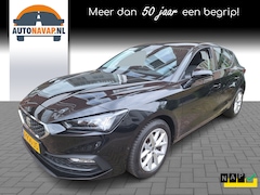 SEAT Leon - 1.0 TSI Style Business Intense /Camera/Navi/Clima/1e Eig/Garantie