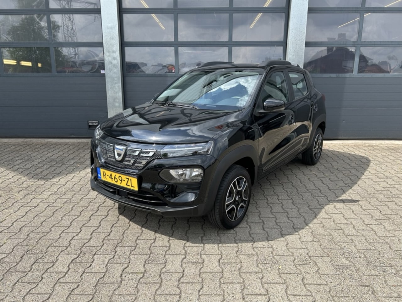 Dacia Spring - Electric 45 Comfort Plus Orange Pack 27Kwh - AutoWereld.nl
