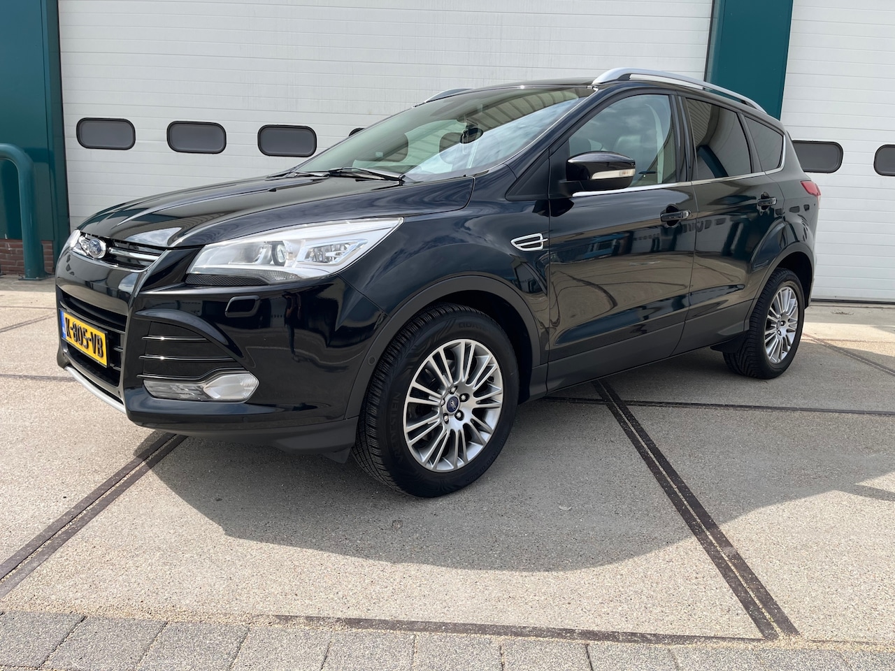 Ford Kuga - 1.6 Titanium Plus 1.6 Titanium Plus - AutoWereld.nl