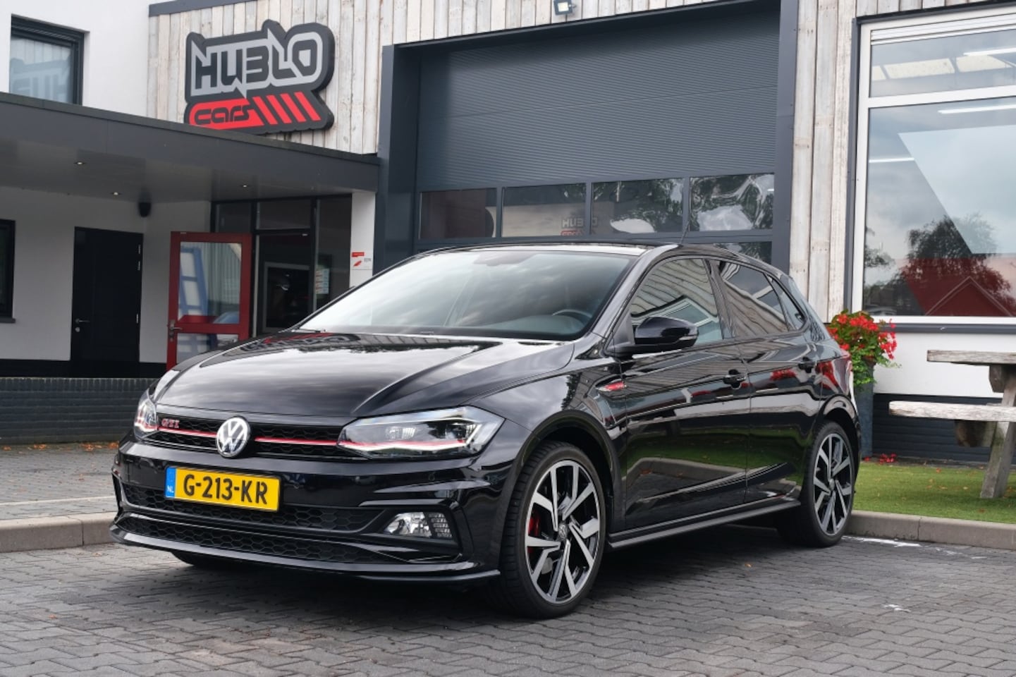 Volkswagen Polo - 2.0 GTI Panoramadak, Beats, Origineel NL! - AutoWereld.nl