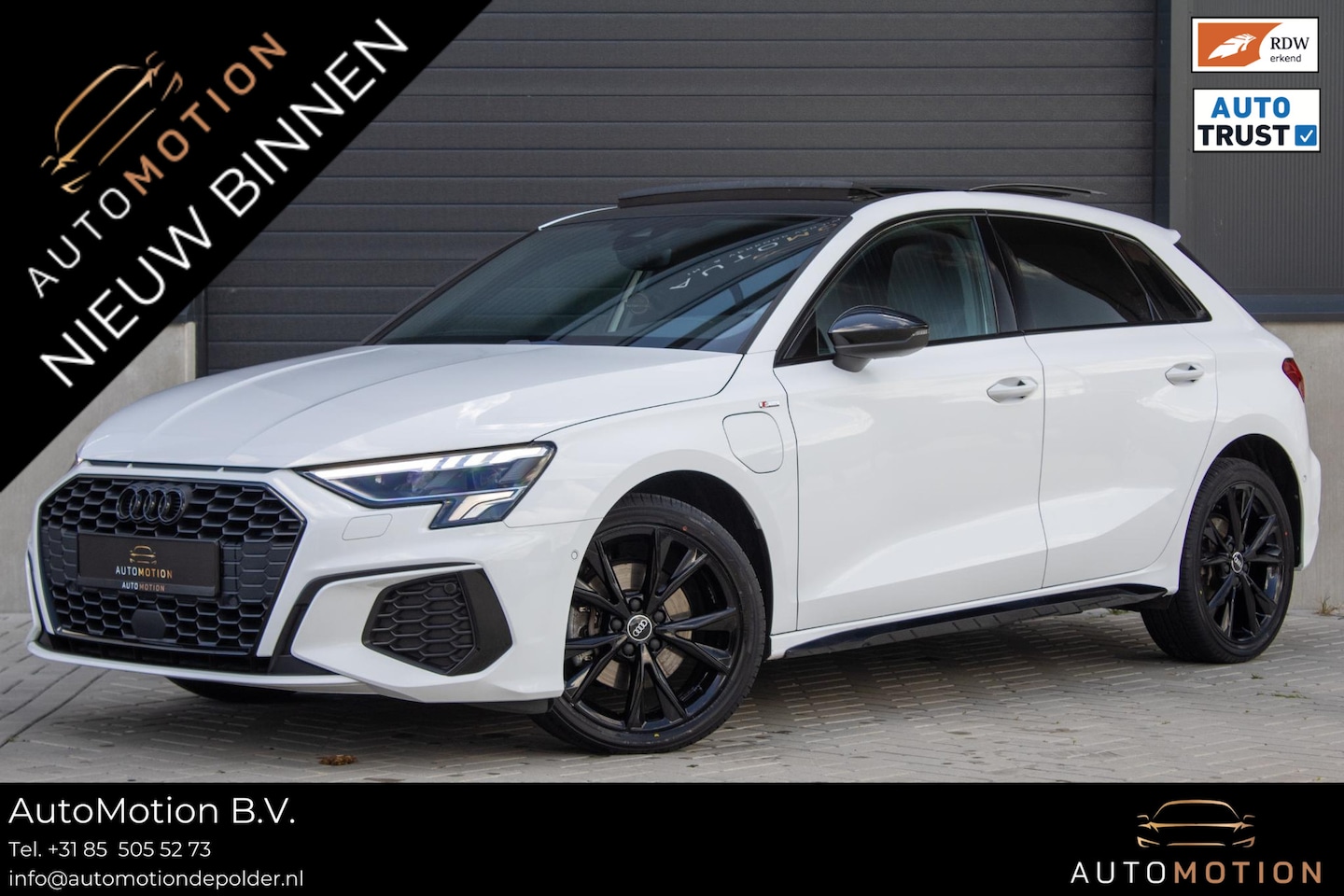 Audi A3 Sportback - 40TFSIe Sline Pano Camera Maxton Keyless Stoelverwarming - AutoWereld.nl