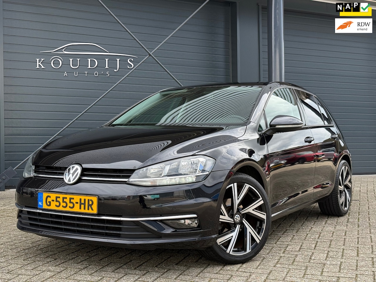 Volkswagen Golf - 1.0 TSI Comfortline Business 1.0 TSI Comfortline Business, NL auto, Navi Pro, Adaptieve cruise, Stoelverwarming - AutoWereld.nl