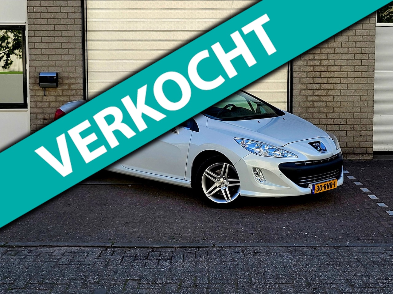 Peugeot 308 CC - 1.6 THP Griffe / Cabrio / Leer / Navi / Pdc / Stoelverwarming / Alu / 1e eigenaar - AutoWereld.nl