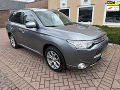Mitsubishi Outlander - 2.0 PHEV Instyle NAVI OPENDAK LEER NAP