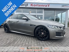 Jaguar XE - 2.0 Portfolio R Sport Black Pack/automaat/ Bomvol opties/Speciale kleurstelling/Nieuwstaat