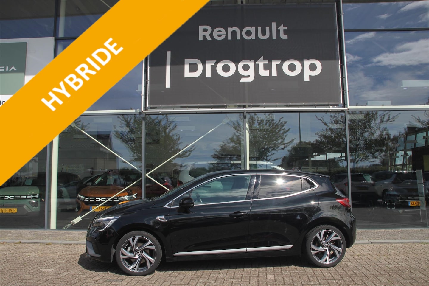 Renault Clio - 140PK-FULL HYBRID-RS LINE-59DKM-BLACK & BEAUTYFULL- - AutoWereld.nl
