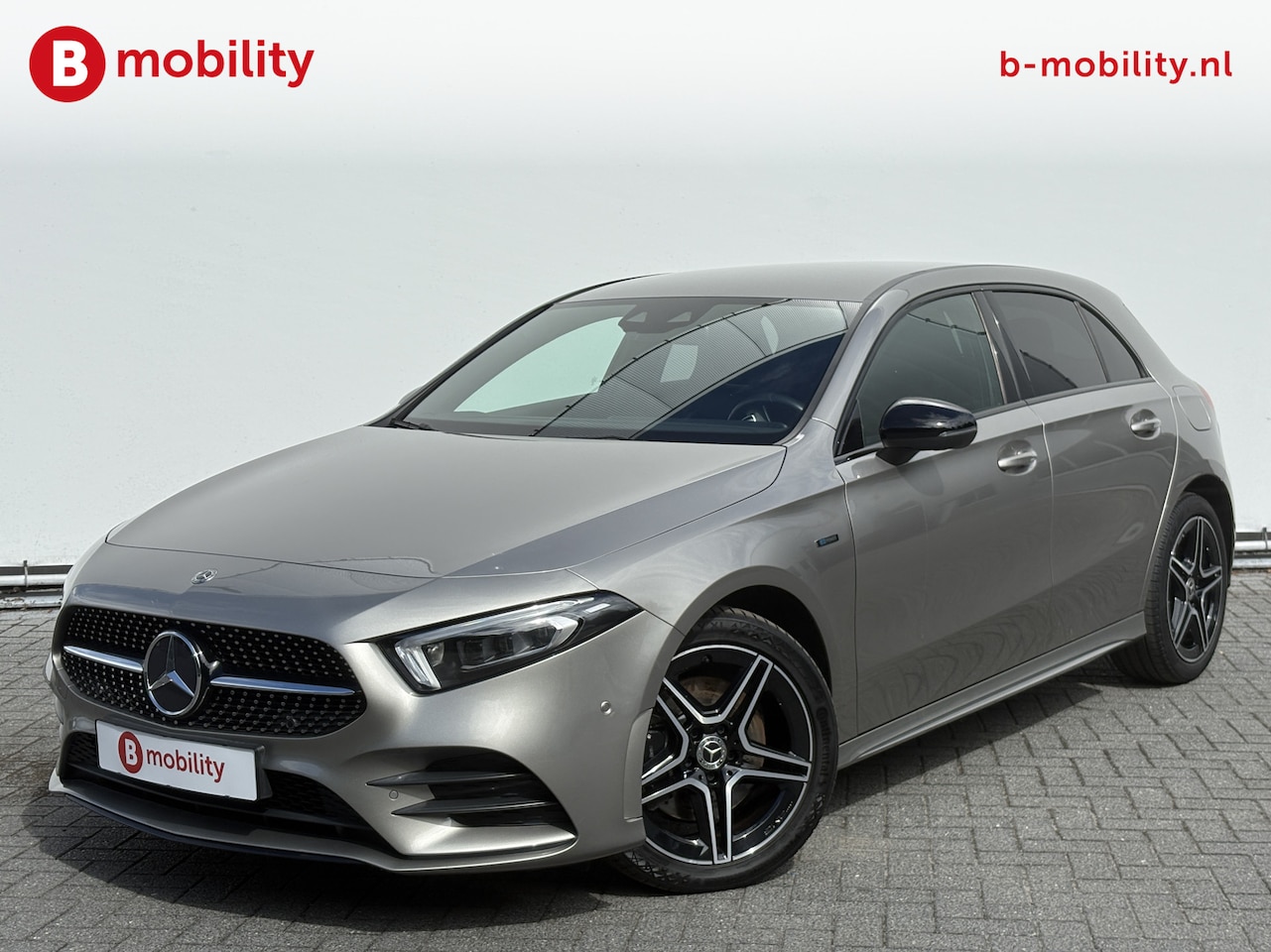 Mercedes-Benz A-klasse - 250 e Business Solution AMG Limited Trekhaak | Achteruitrijcamera | Stoelverwarming | Spor - AutoWereld.nl