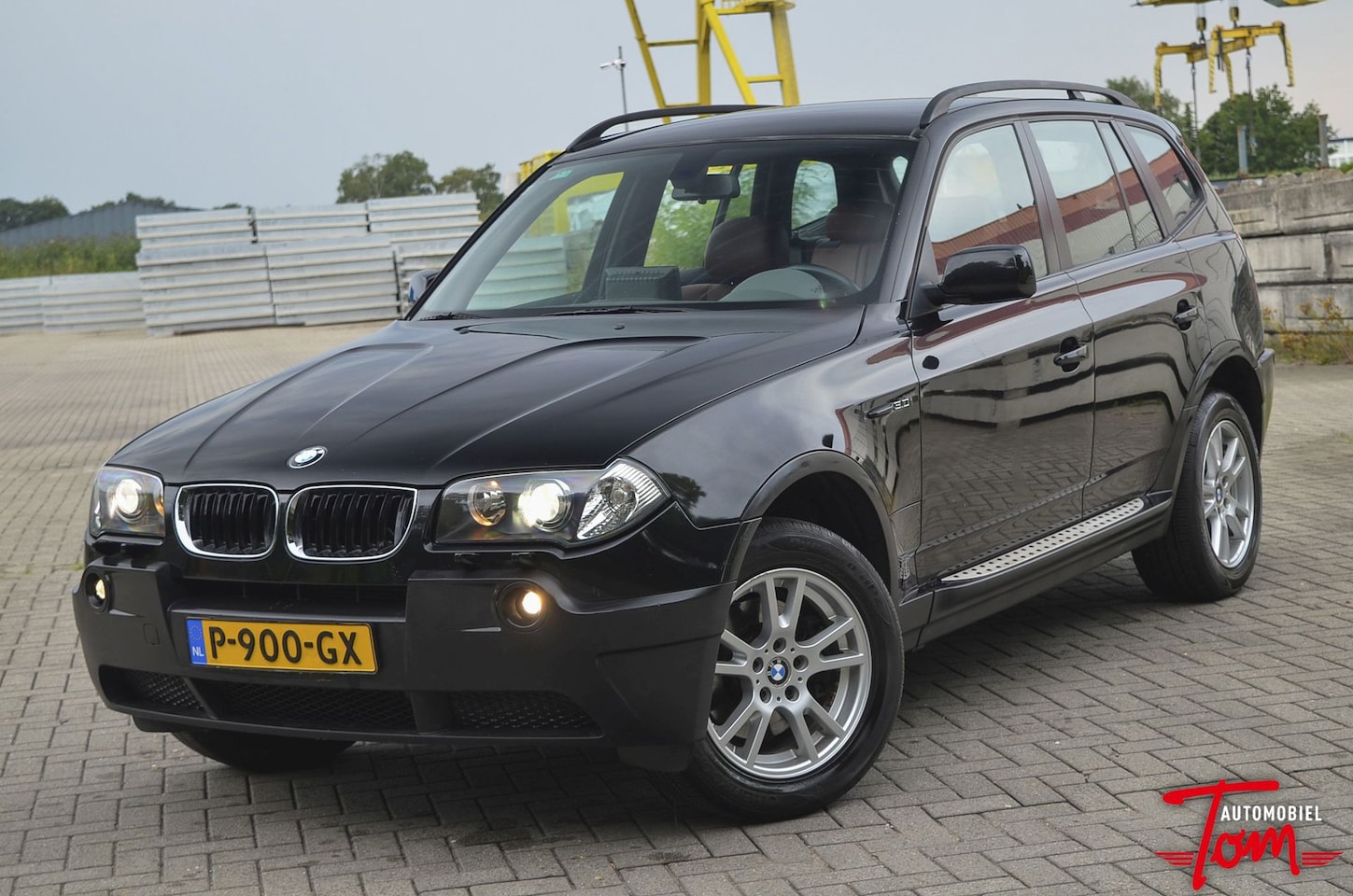 BMW X3 - 3.0i Executive | LEDER | CRUISE | - AutoWereld.nl