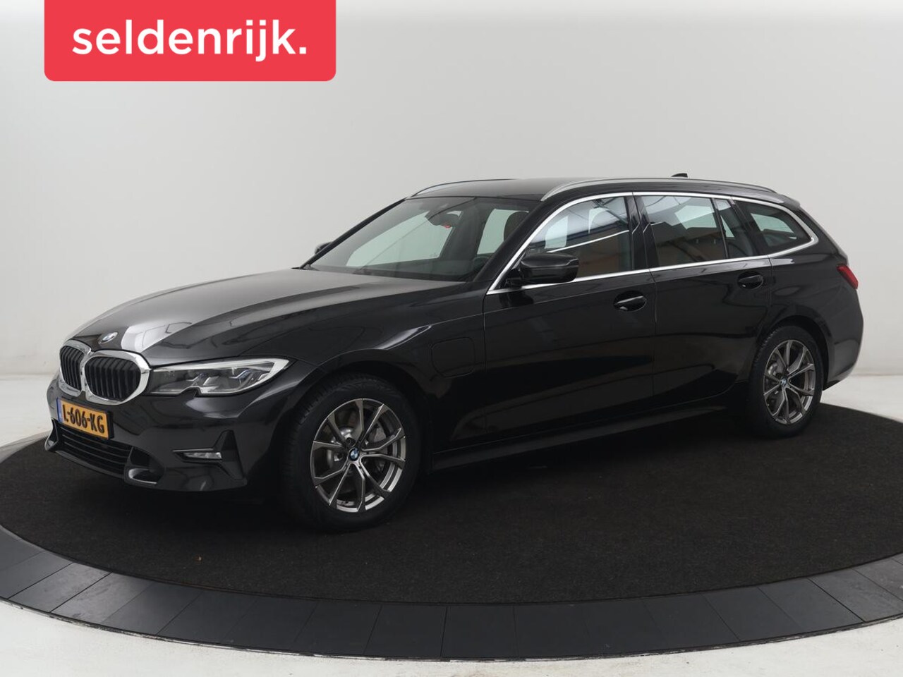BMW 3-serie Touring - 330e Business Edition Plus | SOH 88,3% | Leder | Stoelverwarming | | Carplay | Navigatie | - AutoWereld.nl