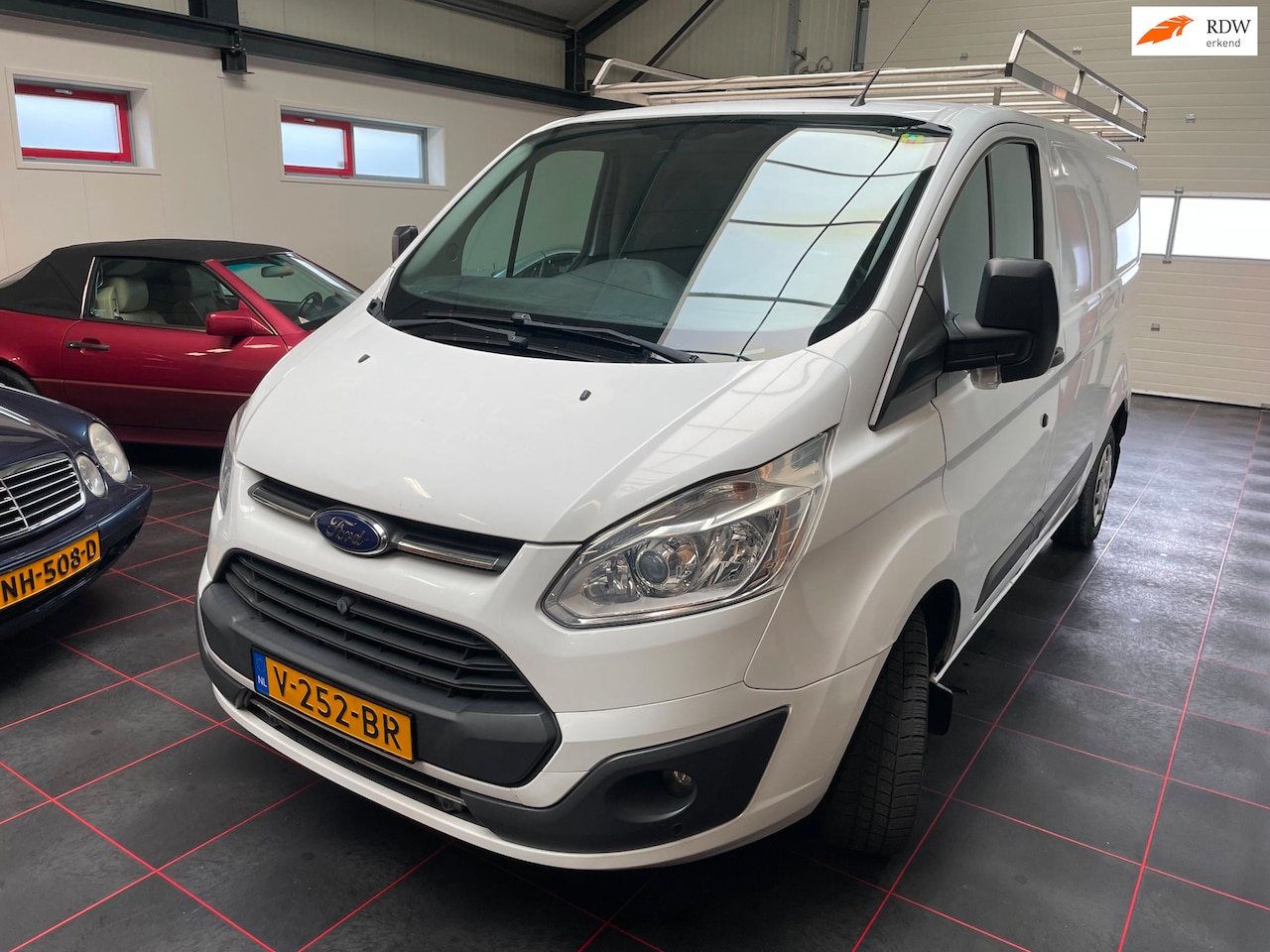 Ford Transit Custom - 270 2.0 TDCI L1H1 Trend 270 2.0 TDCI L1H1 Trend - AutoWereld.nl