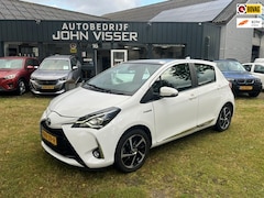 Toyota Yaris - 1.5 Hybrid Bi-Tone Plus * hybride * panoramadak * bluetooth * telefoonvoorbereiding * airc