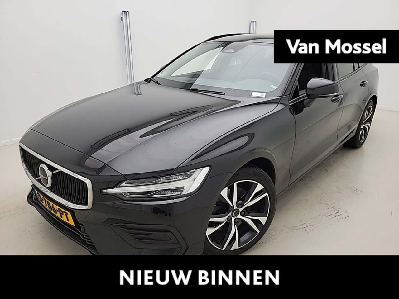 Volvo V60 - 2.0 B3 Essential 2.0 B3 Essential - AutoWereld.nl